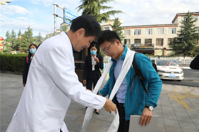 西藏阜康醫(yī)院