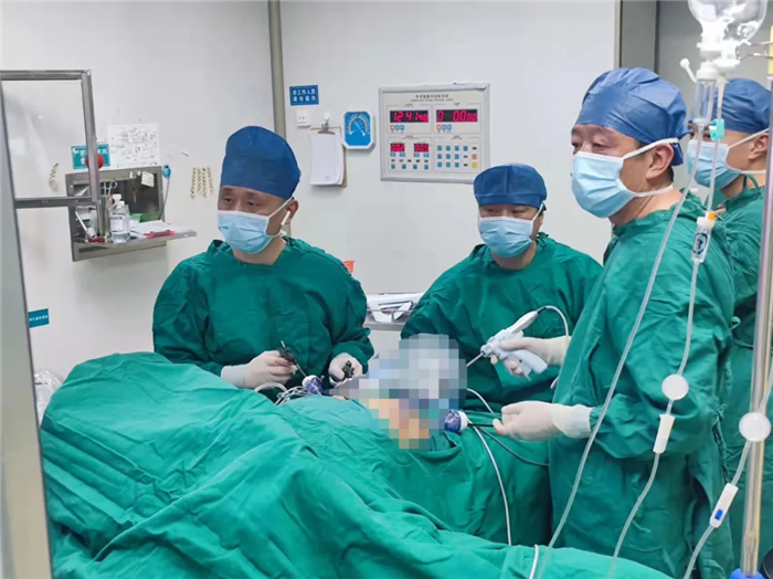 西藏大學(xué)附屬阜康醫(yī)院普外科技術(shù)革新，為患者健康護航！