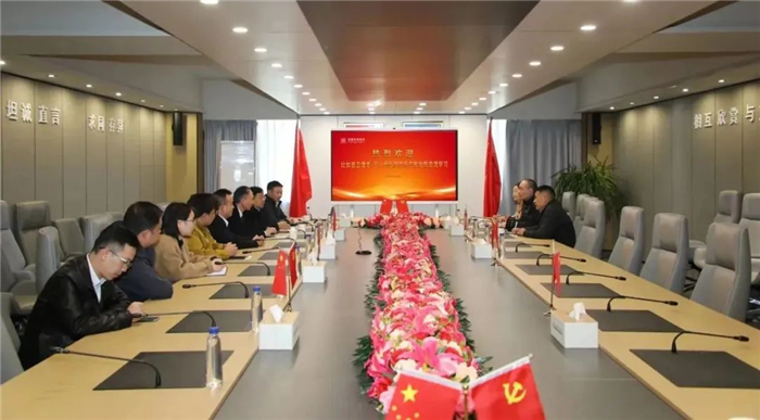 比如縣衛(wèi)健委和縣人民醫(yī)院領(lǐng)導在我院考察交流