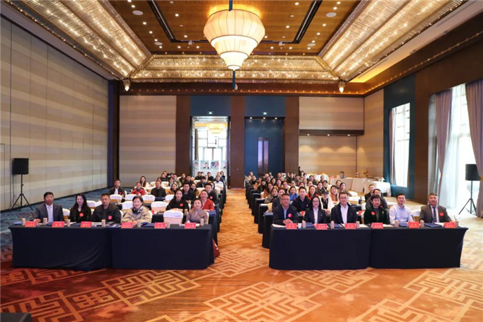 四川大學西藏醫(yī)科校友聯(lián)誼會成立儀式暨首屆“高原醫(yī)學事業(yè)發(fā)展及高原病防治”校友學術(shù)論壇會議在拉薩舉行