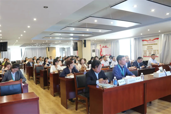 西藏阜康醫(yī)院開展應(yīng)急知識培訓(xùn)