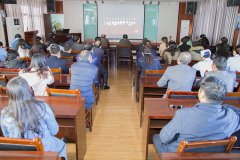 我公司黨委組織黨員集中觀看“兩學(xué)一做”專(zhuān)題片《榜樣》