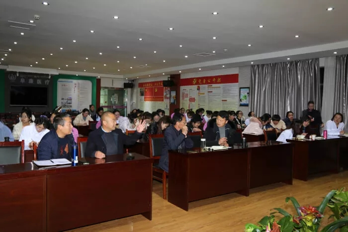 西藏阜康醫(yī)院婦產(chǎn)兒童分院產(chǎn)科護士長競聘上崗現(xiàn)場會召開！