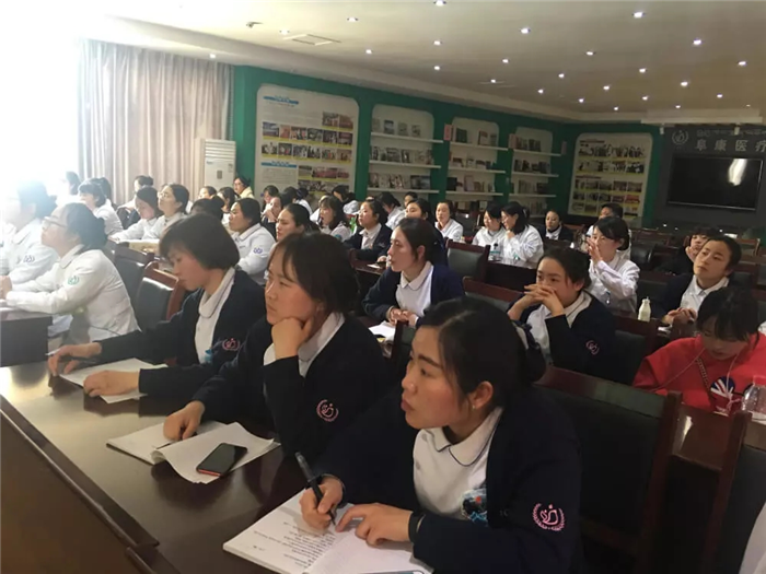 西藏阜康醫(yī)院、心腦血管分院全體護(hù)理人員理論及操作培訓(xùn)