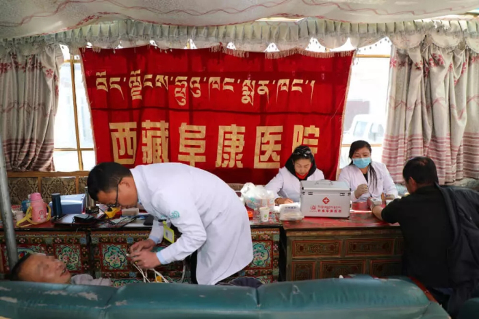 阜康醫(yī)院為當雄縣駐村工作隊員開展健康巡診