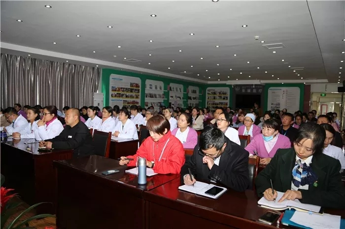 “醫(yī)院優(yōu)質(zhì)服務(wù)”阜康婦產(chǎn)兒童分院專場開課了！