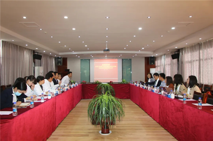 國家衛(wèi)健委衛(wèi)生發(fā)展研究中心領導蒞臨我院開展專題調(diào)研