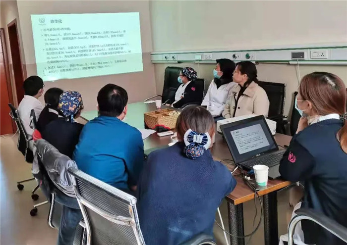 西藏阜康醫(yī)院兒科積極開(kāi)展疑難危重病例討論